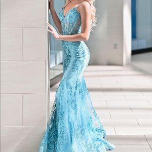 Stunning JOVANI Mermaid Dress